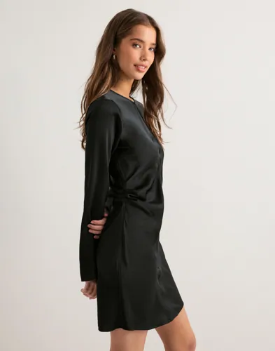 NEO NOIR Jumari Heavy Sateen Dress festklänningar dam – bild 3