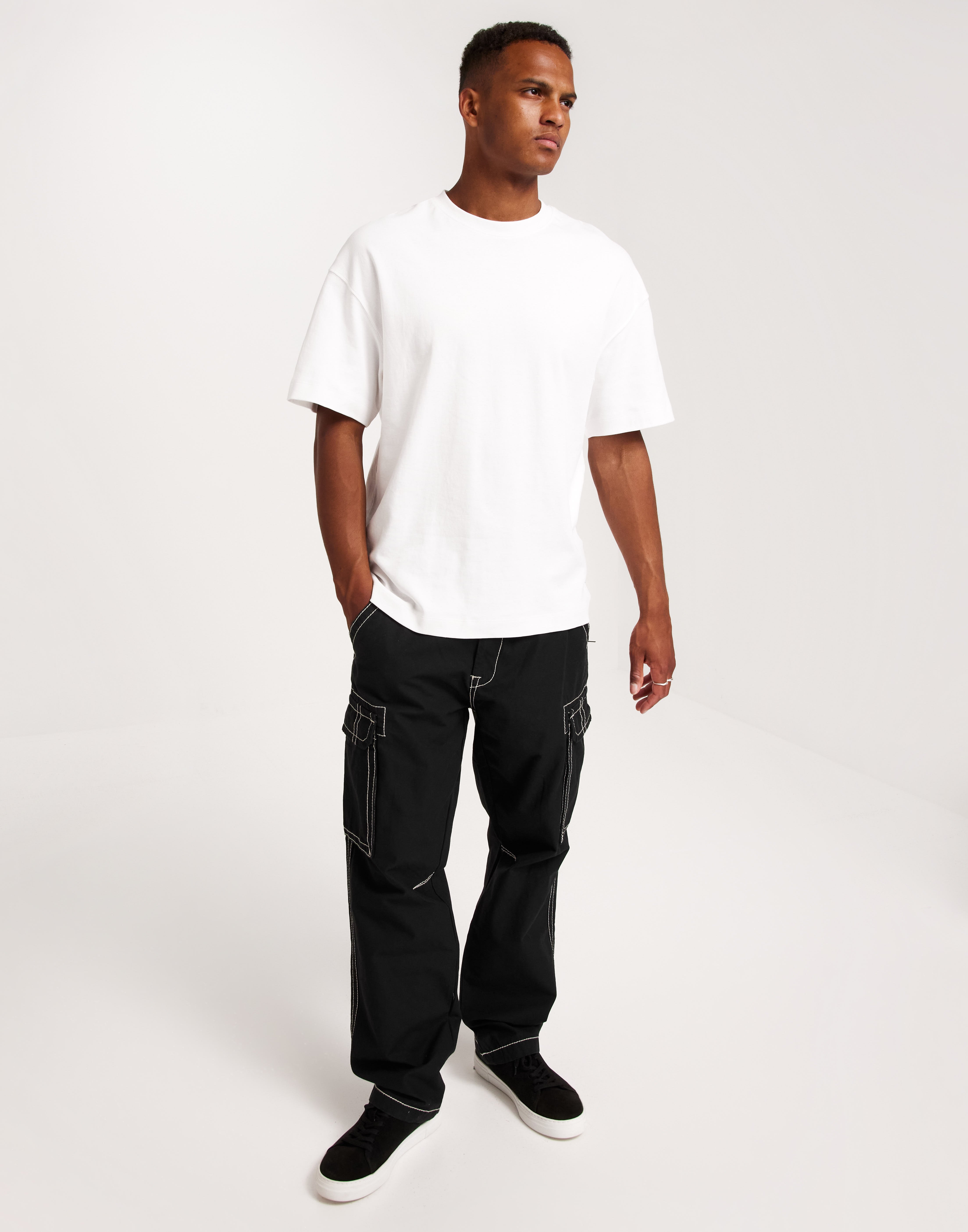 Buy True Religion CARGO PANTS BIG T - Onyx | NLYMAN