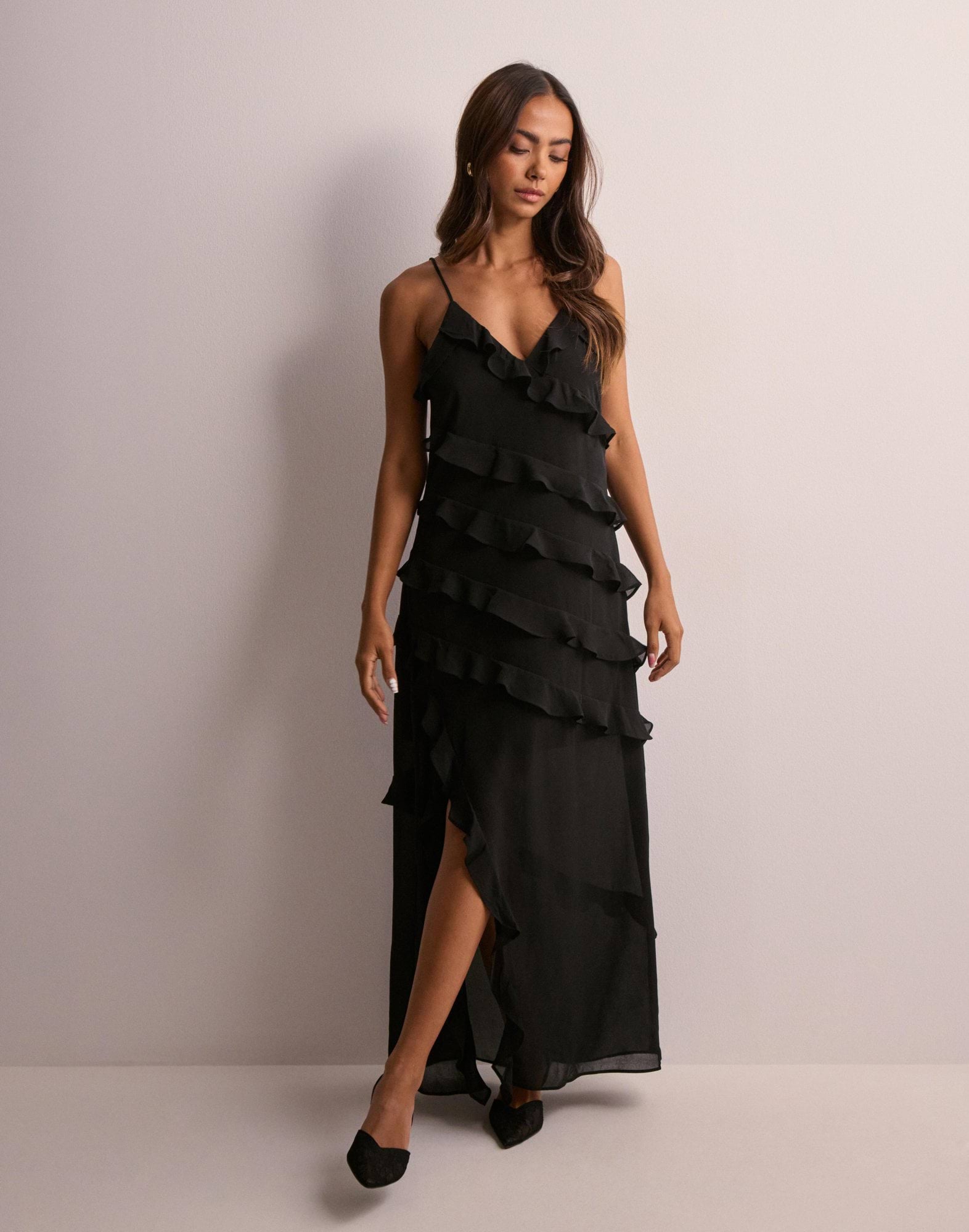 Osta Neo Noir Palazzo Frill Dress - Black | Nelly.com