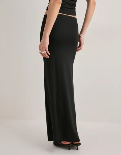 Nelly Perfect Low Waist Maxi Skirt maxikjolar dam – bild 2