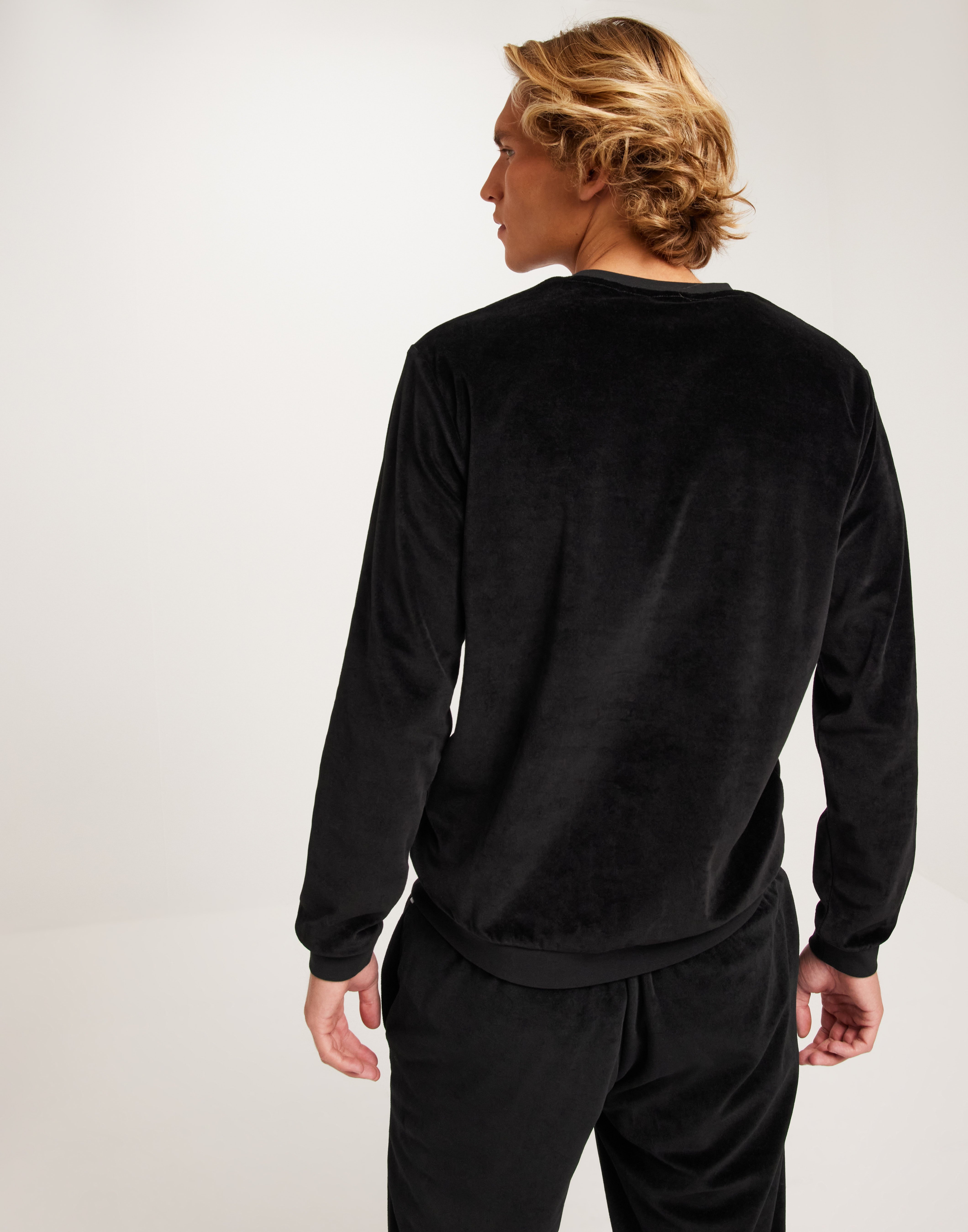 Buy BOSS Velour Sweatshirt 10169063 04 Black NLYMAN