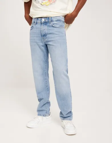 Blå straight jeans från Only & Sons med loose fit och femficksdesign