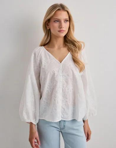 Only - Hvid - Onlzion 3/4 V-Neck Emb Top Wvn