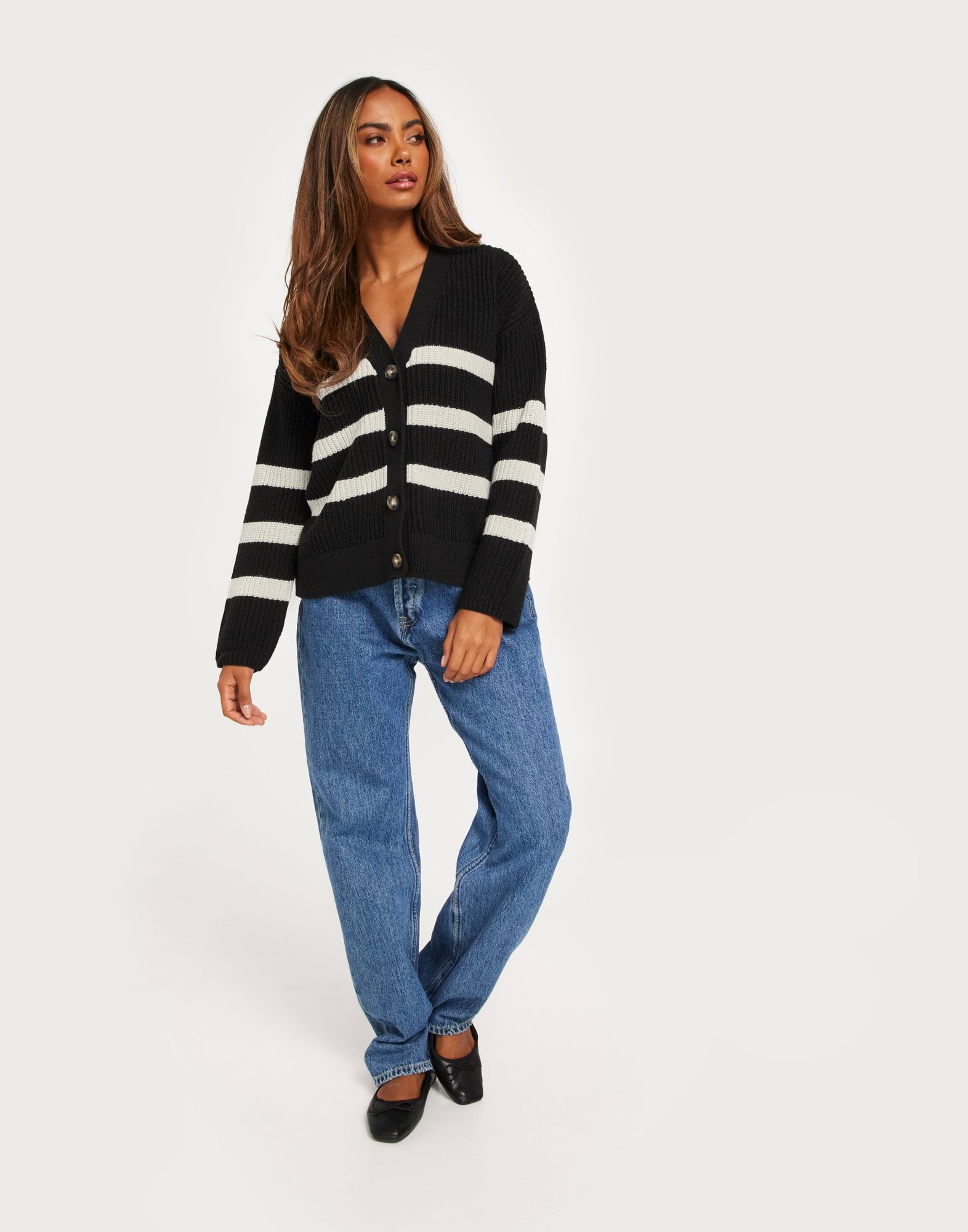 ONLBIRTIE LS EMB V-NECK CARDIGAN KNT main image 0