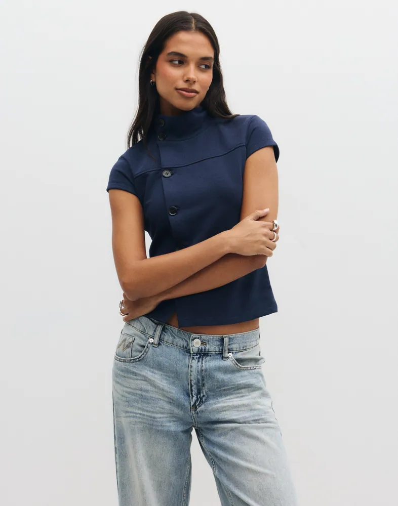 Nelly High Neck Button Top toppar & linnen dam – bild 3