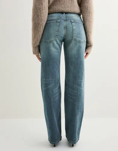 Nelly - Blå - Perfect Straight Jeans