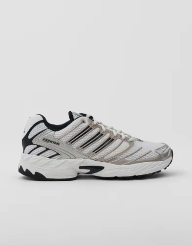Adidas Originals Adistar Control 3 låga sneakers i grått
