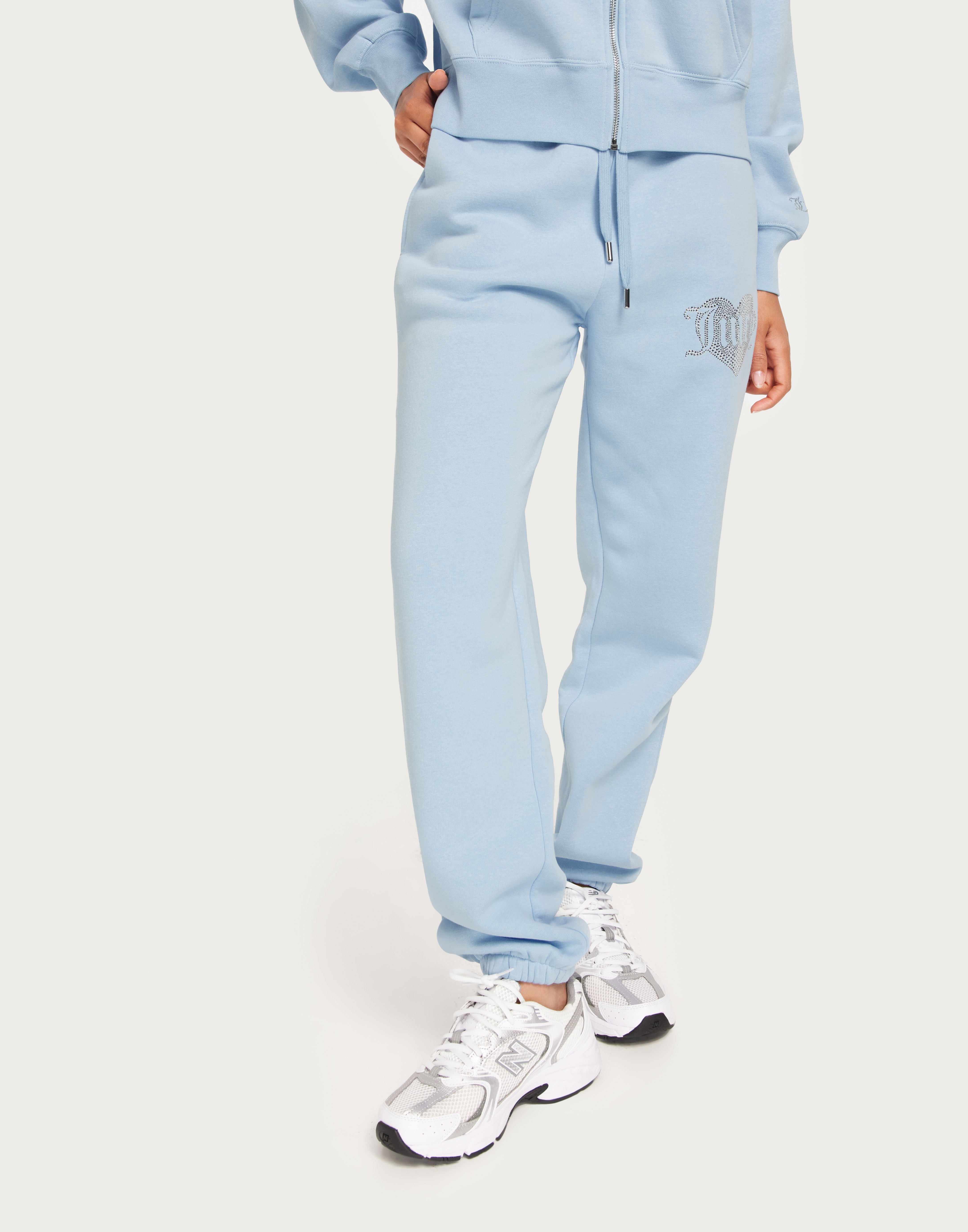 Buy Juicy Couture SOVEREIGN HEART DIAMANTE JOGGER - Powder Blue 
