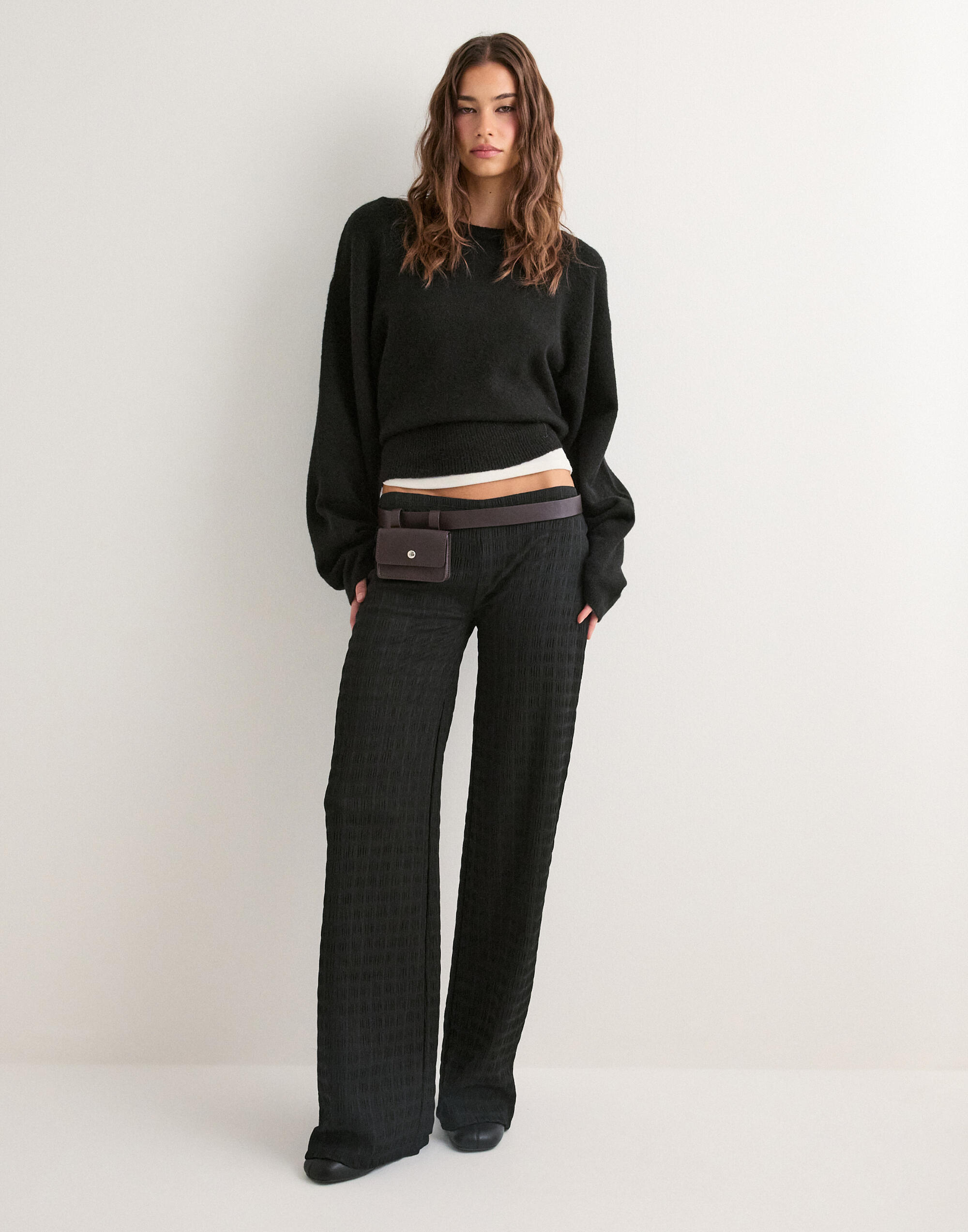 Buy Nelly Stunning Low Waist Structure Pants - Black | Nelly.com