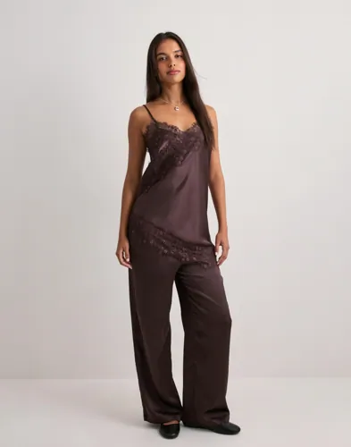 ONLY Onlindona Strap Satin Lace Top Wvn linnen dam – bild 2
