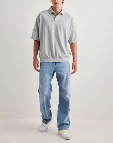 Grå kortärmad stickad piké från Polo Ralph Lauren med krage
