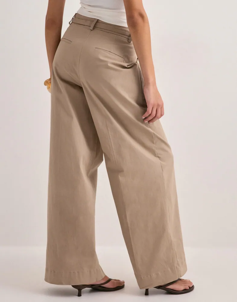 Malba Solid Pants