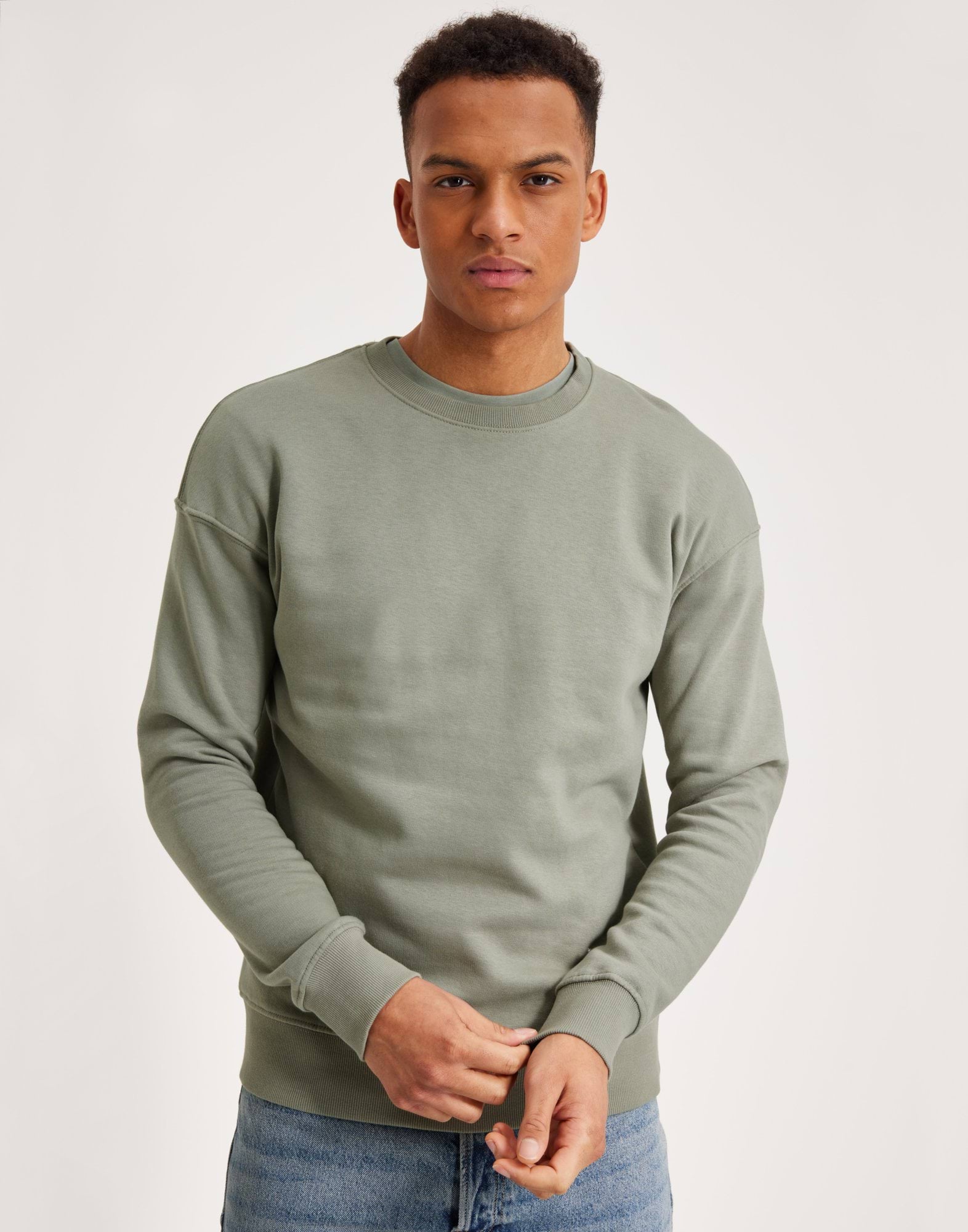 JJESTAR BASIC SWEAT CREW NECK NOOS