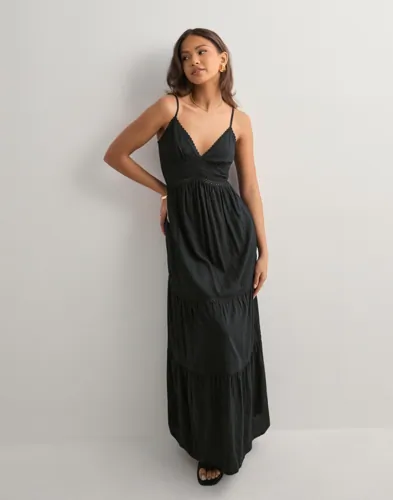Nelly - Sort - Maxi Lace Insert Dress