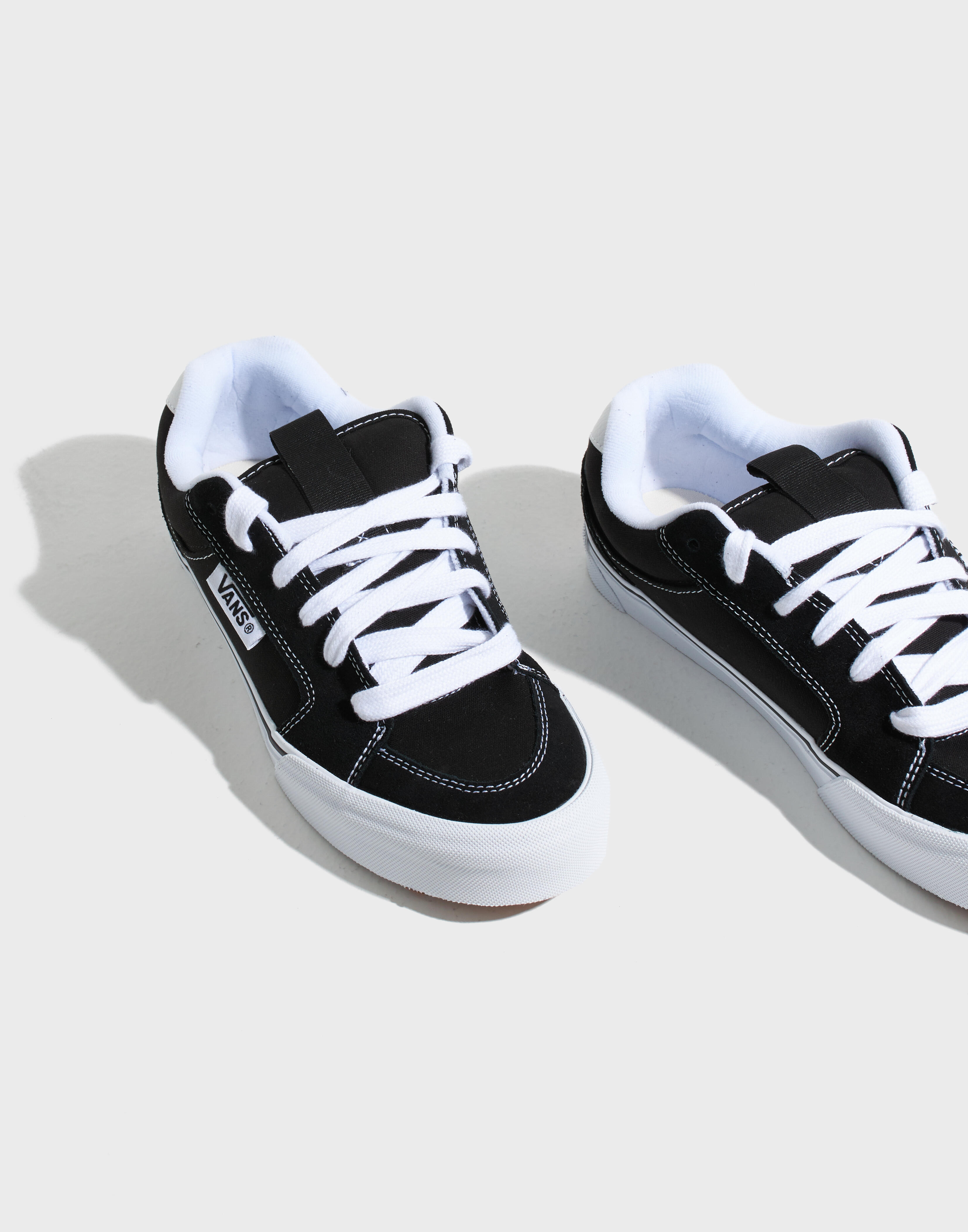 ユニセックス【VANS】Chukka Push スニーカー Vans Chukka Push Unisex Shoes Size 11, Color: Incense