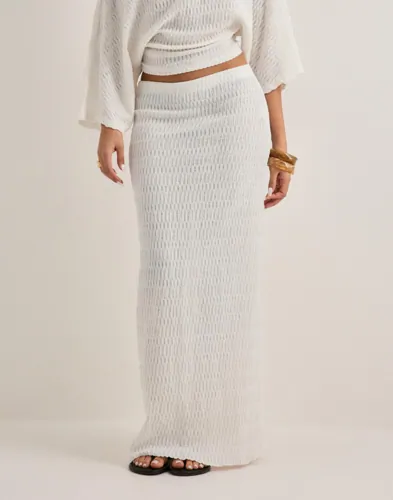 Nelly - Hvid - Elegant Structure Maxi Skirt