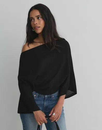 Nelly - Sort - Effortless Poncho Sweater