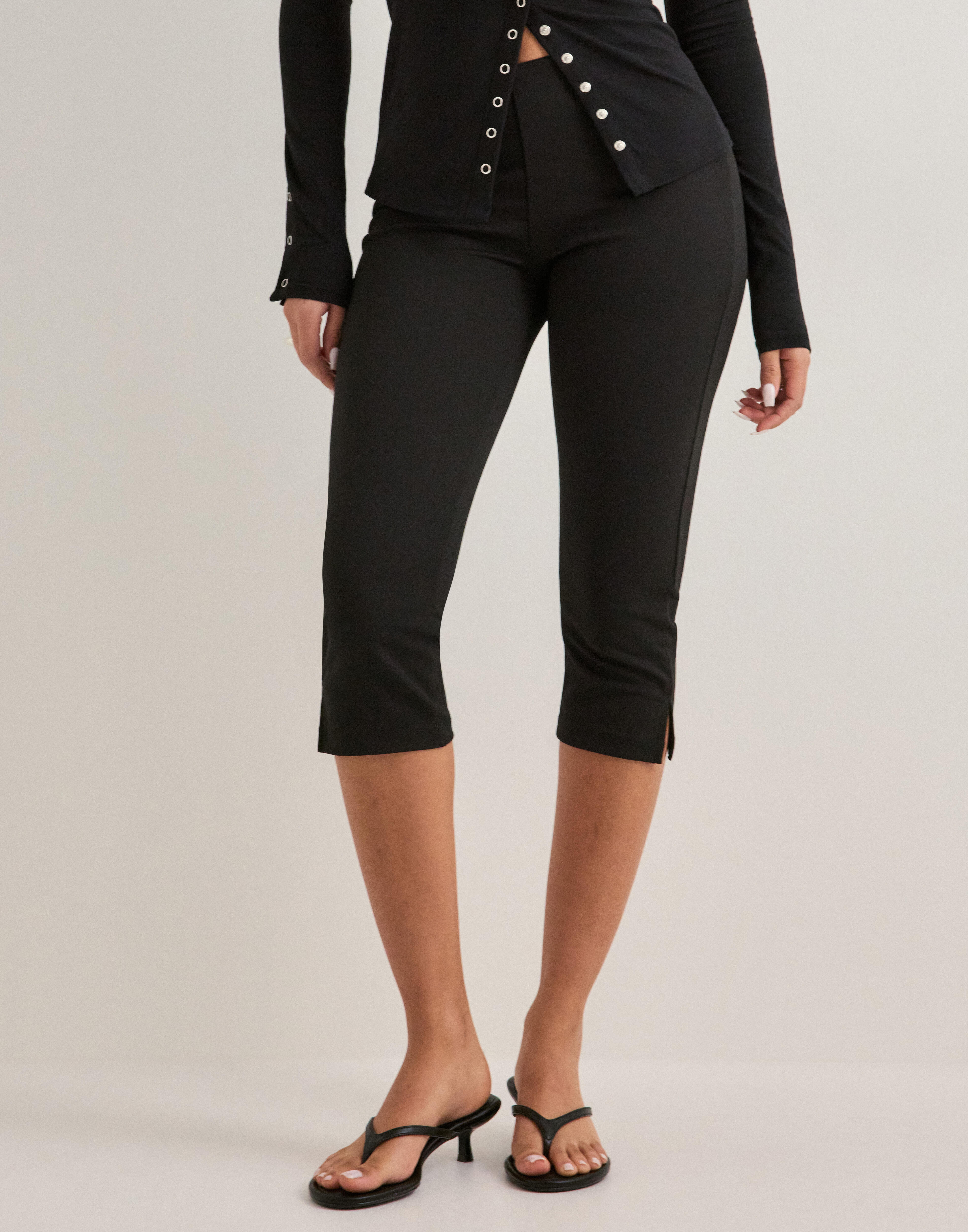 Capri Pants