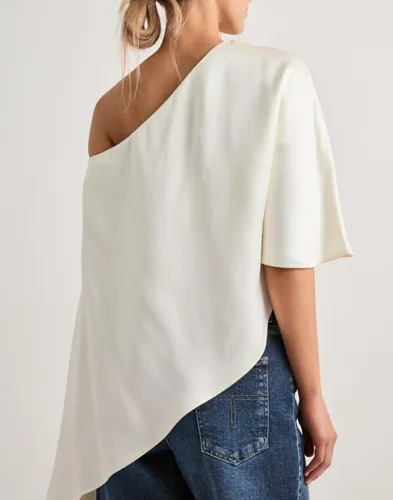 MALINA Aria One Shoulder Asymmetric toppar dam – bild 3