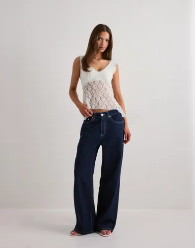 Nelly Lace Flounce Top toppar dam – bild 2