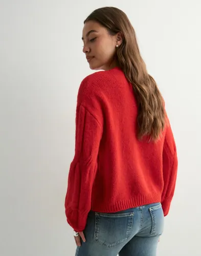 PIECES Pcjenna Ls O-Neck Cable Knit Noos B stickade tröjor dam – bild 2
