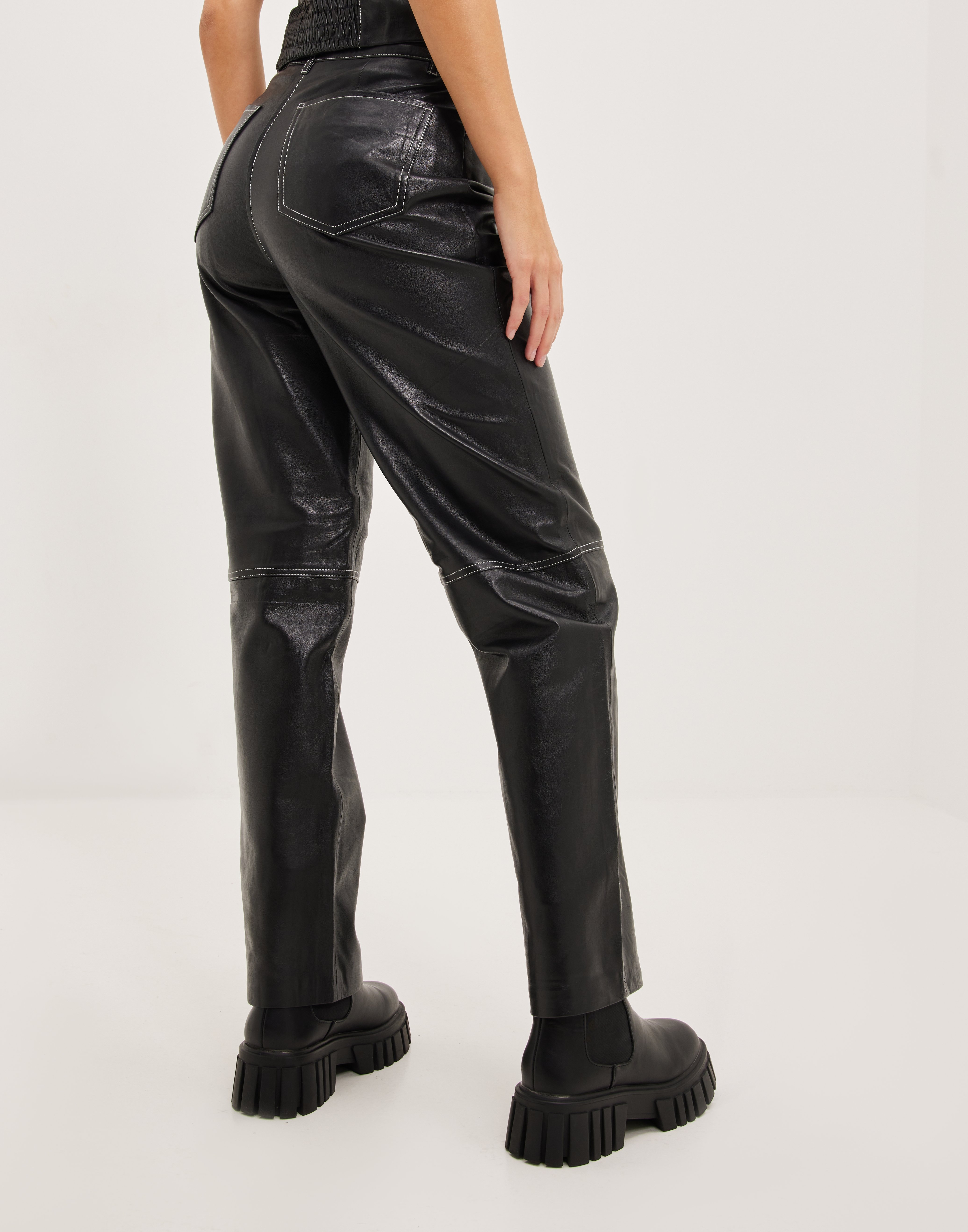 Donkerblauwe Y.A.S. Wijde broek YASDAKOTA HW PANT Donkerblauwe Y.A.S. Wijde broek YASDAKOTA HW PANT