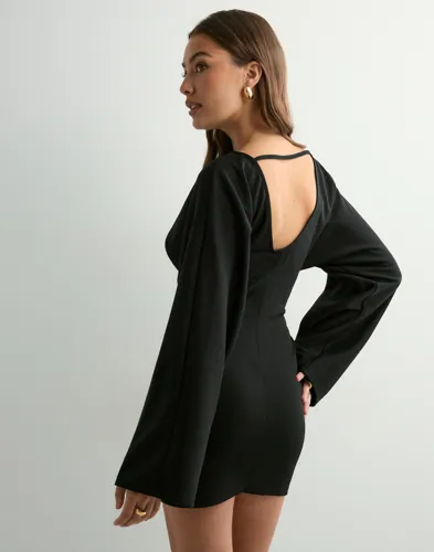 Nelly Shaped Long Sleeve Dress festklänningar dam – bild 3