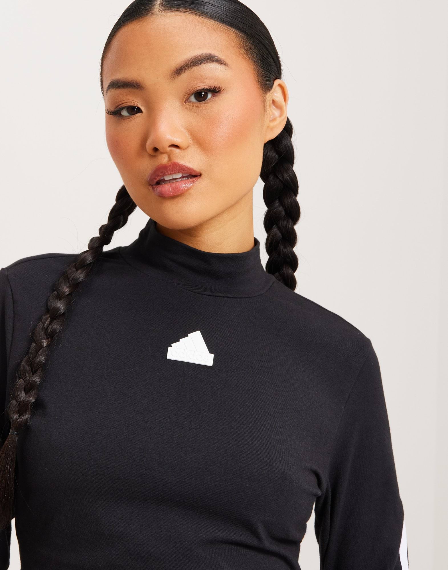 Osta Adidas Sport Performance W FI 3S MOCK Black Nelly osta-adidas-sport-performance-w-fi-3s-mock-black-nelly
