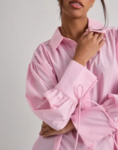 PIECES Pcanni Ls Pleated Detail Shirt Wvn skjortor dam – bild 3