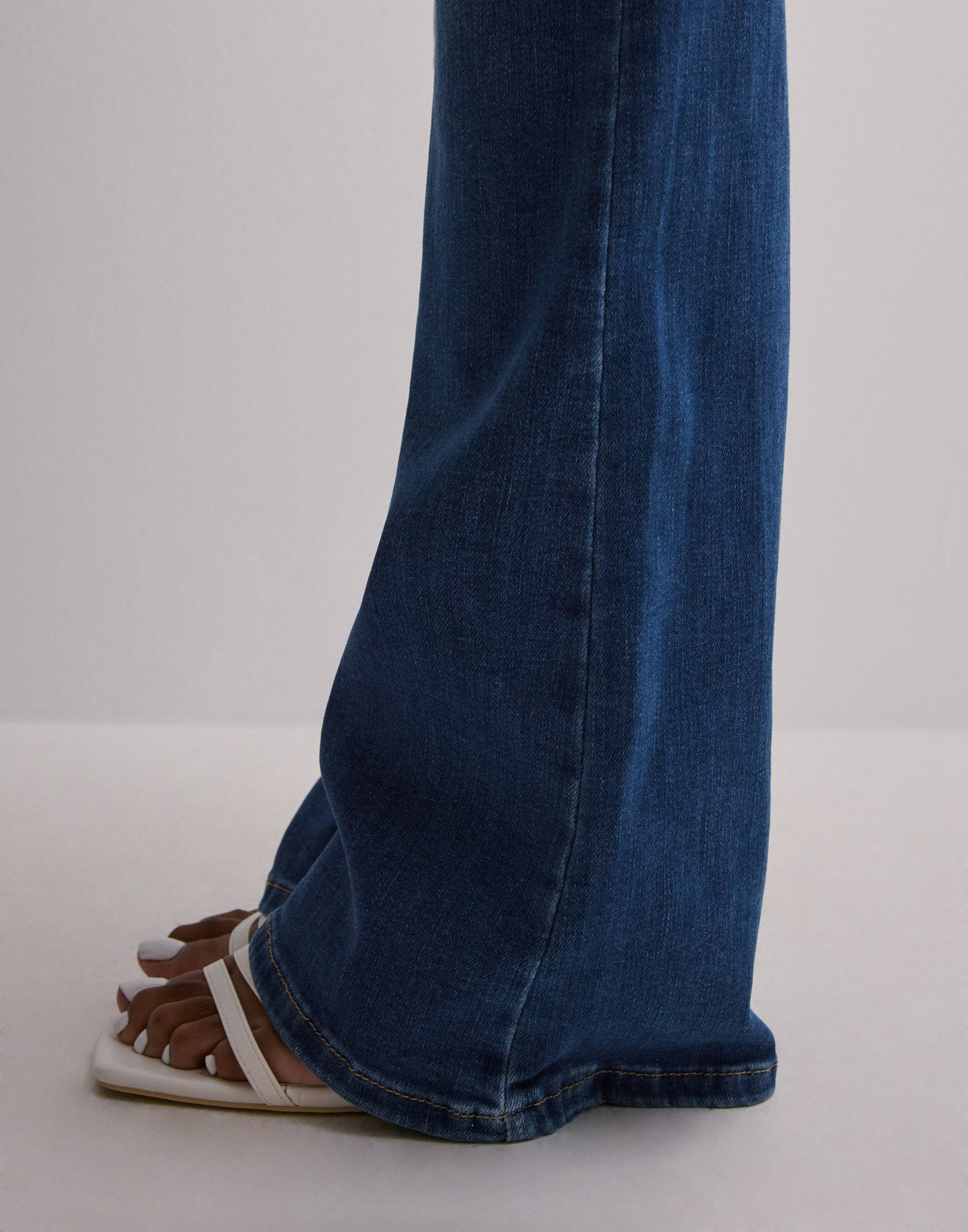 ONLY Onlblush Mid Flared DNM Tai021 Noos, Jeans Donna, Dark Blue Denim, XS / 34L