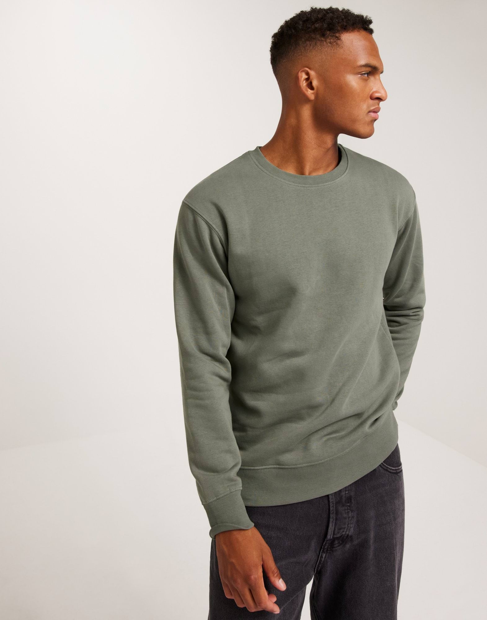 JJESTAR BASIC SWEAT CREW NECK NOOS