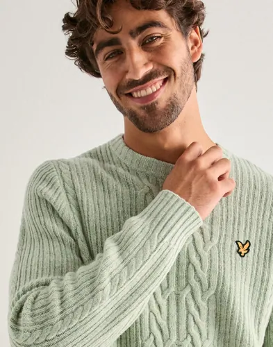 Lyle & Scott Ribbed Cable Knit Jumper Stickade tröjor herr – bild 3
