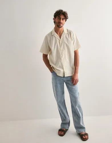 LES DEUX Lesley Embroidery SS Shirt Mönstrade skjortor herr – bild 3