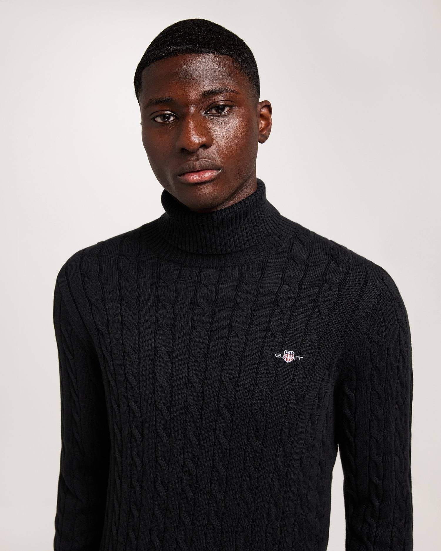 COTTON CABLE TURTLE NECK