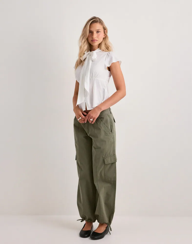 Nelly Cute Scarf Blouse skjortor & blusar dam – bild 2
