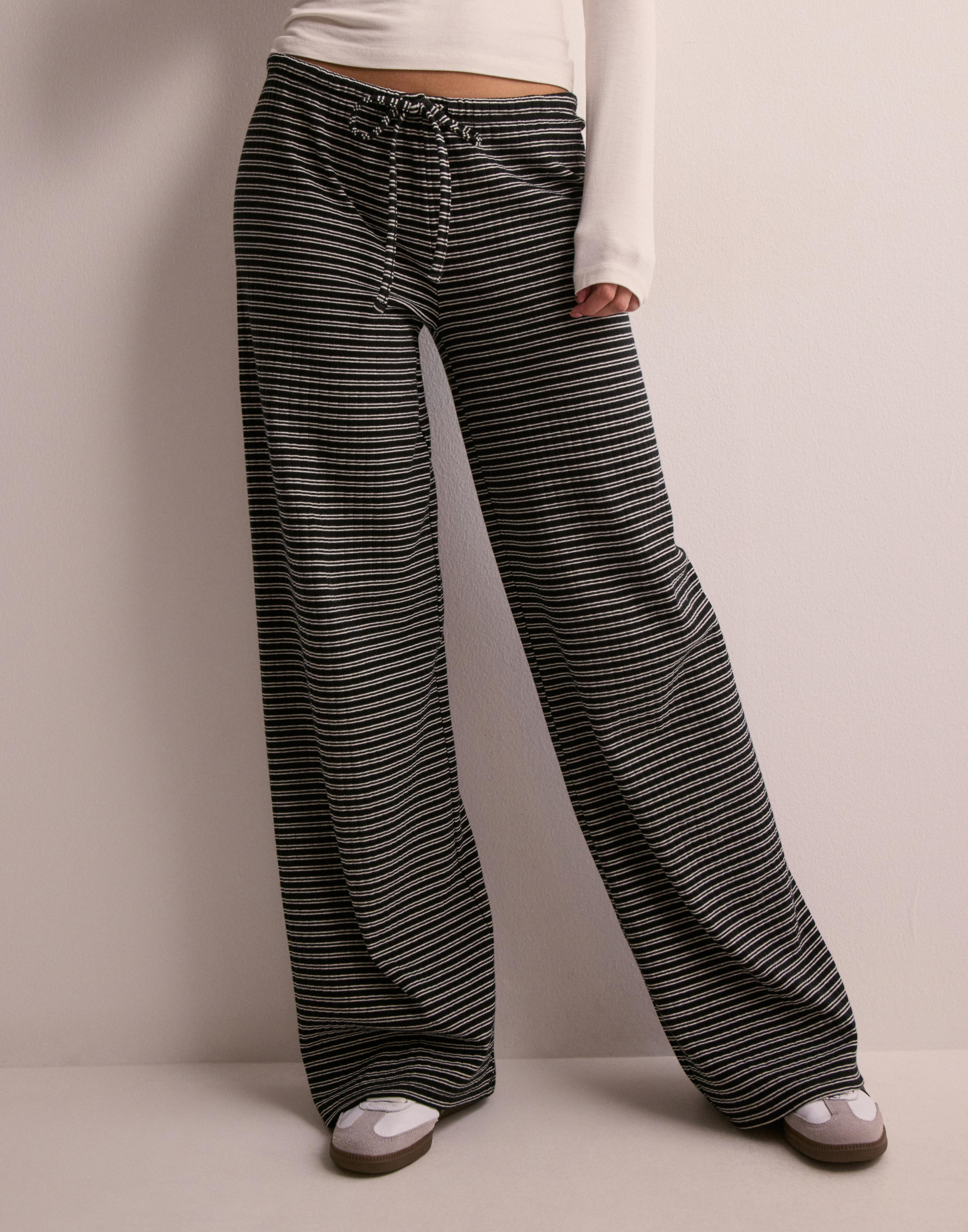 Stripe Chill Pants