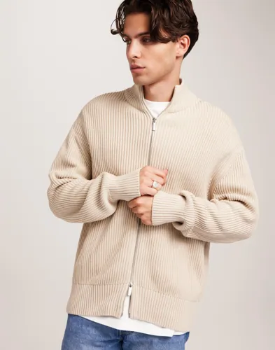 Beige Selected stickad tröja med dragkedja och hög ribbad krage