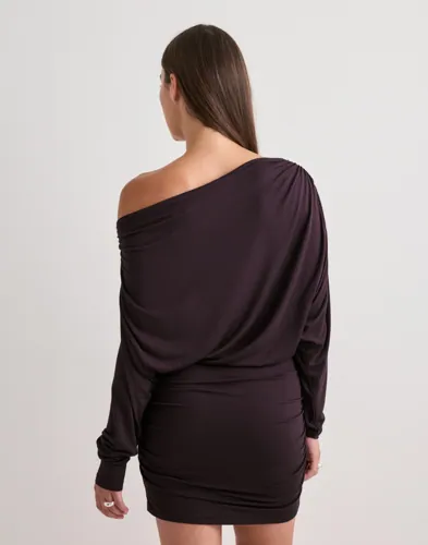 Nelly Slouchy Ruche Dress korta klänningar dam – bild 2