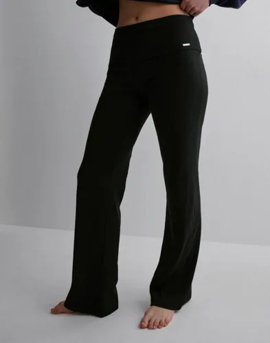 Aim'n - Svart - Ease Ribbed Pants