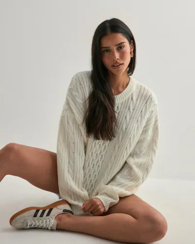 Nelly - Hvid - Oversized Cable Knit Sweater