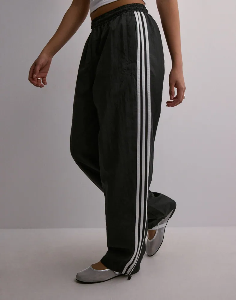 Wide Leg Womens Adidas Nylon Wind Pants 90s VINTAGE ADIDAS