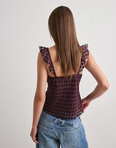 Nelly Flounce Dot Top toppar dam – bild 2