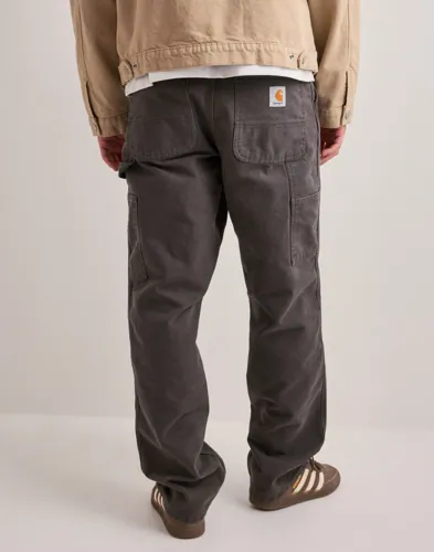 Carhartt WIP Single Knee byxa i grått med rak passform och logga bak