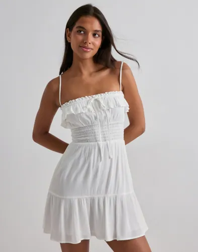 Nelly - Vit - Summer Breeze Short Dress