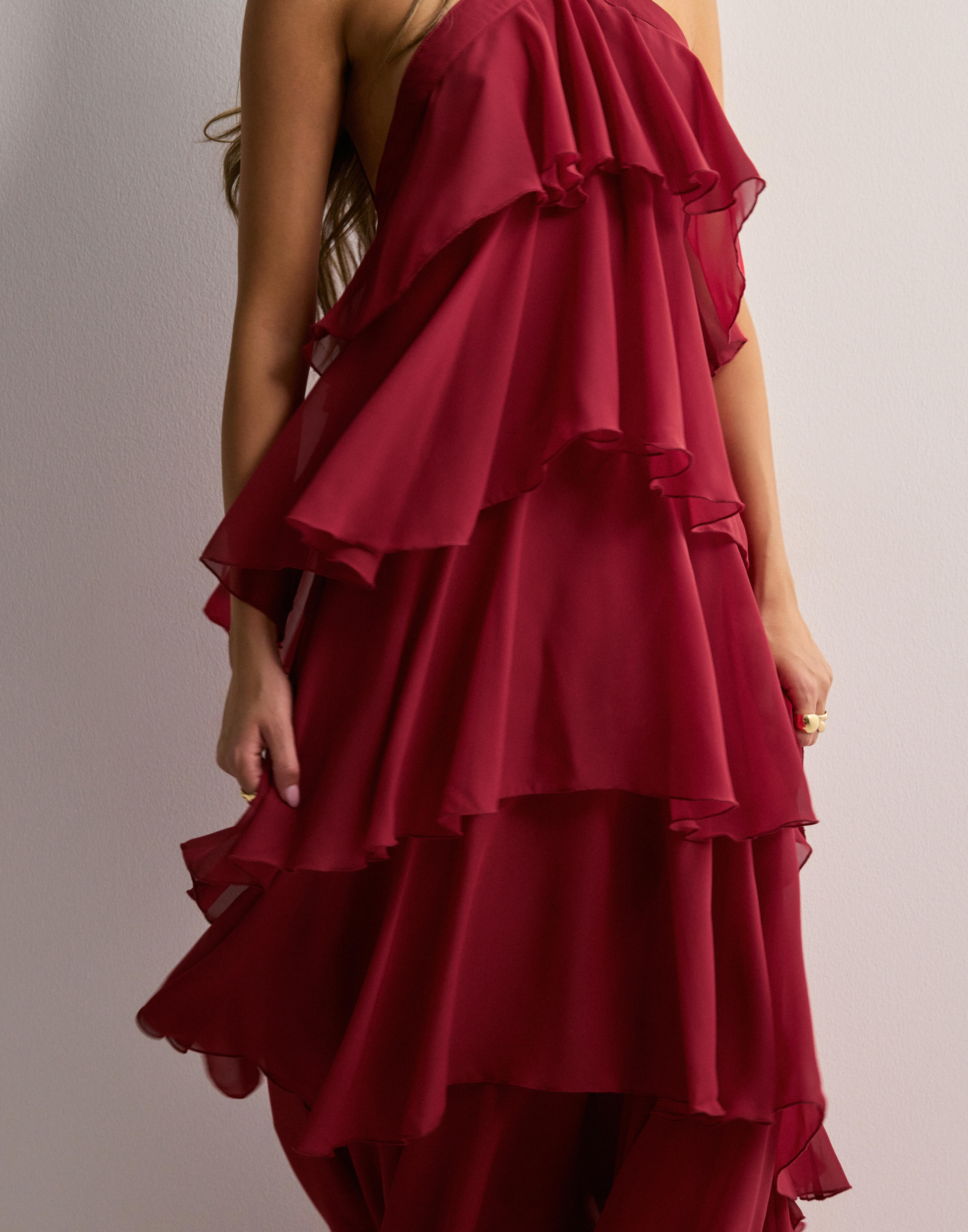 Buy Vero Moda VMFELICIA SL RUFFLE MAXI DRESS - Samba | Nelly.com