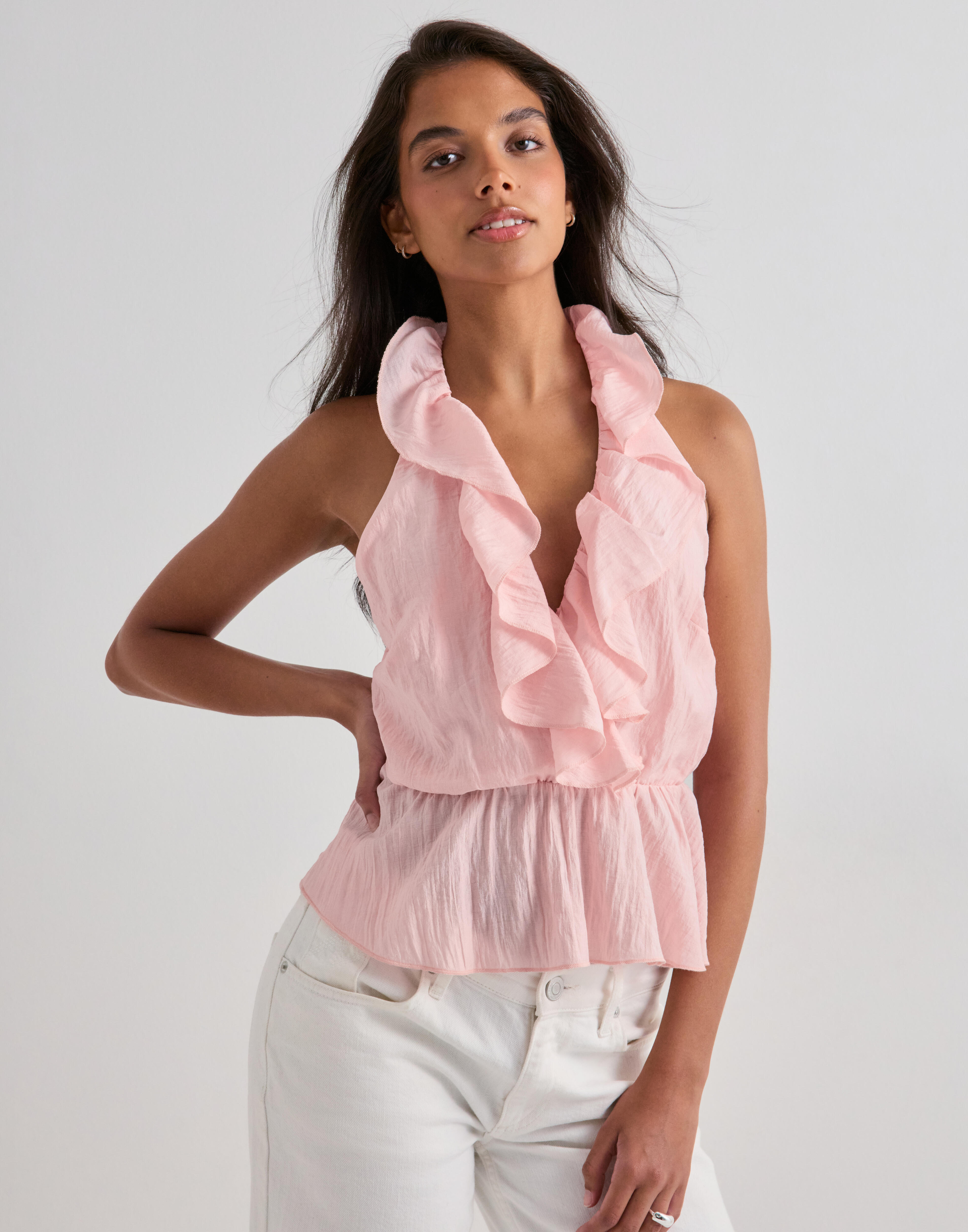 Halter neck tops for women - Fashion favorites for all occasions